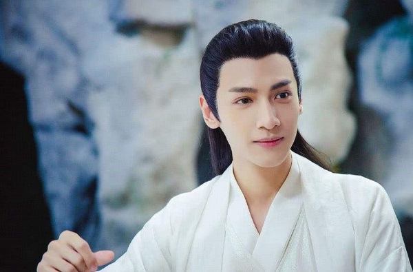 網推10男星演「男男耽美劇」能火成第二個肖戰!于朦朧、宋威龍上榜,最期待是羅雲熙