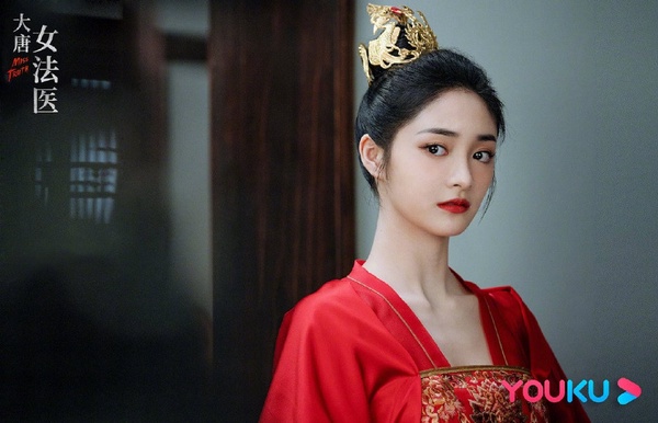 10個「毀經典的小說改編古裝劇女主」!《大主宰》歐陽娜娜、《夢迴》李蘭迪都被罵很慘