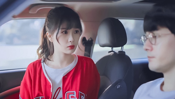 網評10個演「傻白甜」不討人厭的女星!趙麗穎、楊紫呆萌不做作,觀眾緣是天生的