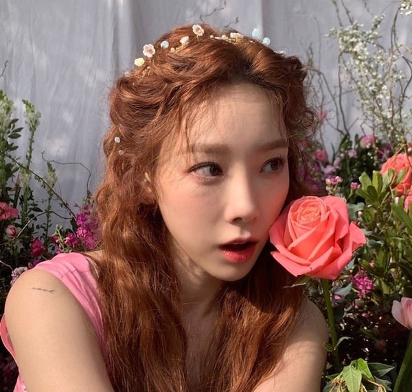 金多美捲捲瀏海炸可愛！初春女星瀏海精選，太妍、朴敏英瀏海太嬌嫩，美到心跳漏一拍！