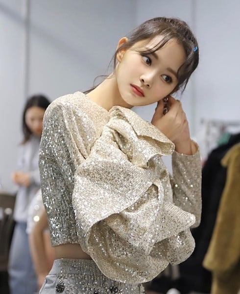 金多美捲捲瀏海炸可愛！初春女星瀏海精選，太妍、朴敏英瀏海太嬌嫩，美到心跳漏一拍！