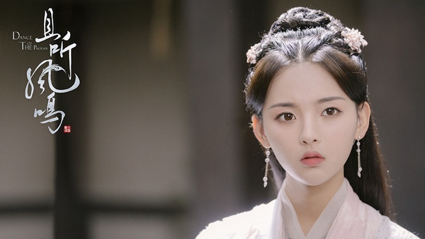 微博票選「誰是你心中古裝白月光」女榜TOP 10！楊冪第五、趙麗穎第三，一、二名太難選