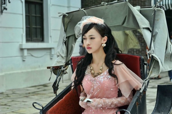 《無心法師3》陳瑤演女主又演男二！9個「一人分飾兩角」女星，趙麗穎、楊冪反差超大