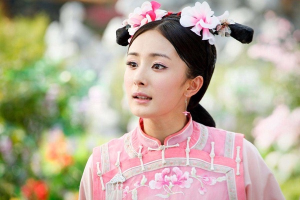 《無心法師3》陳瑤演女主又演男二！9個「一人分飾兩角」女星，趙麗穎、楊冪反差超大