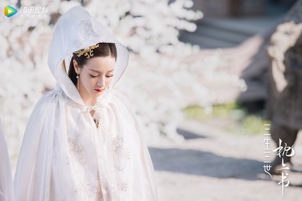 《三生三世枕上書》鳳九大婚造型曝光！劇中12套最美古裝造型，變化更勝《十里桃花》