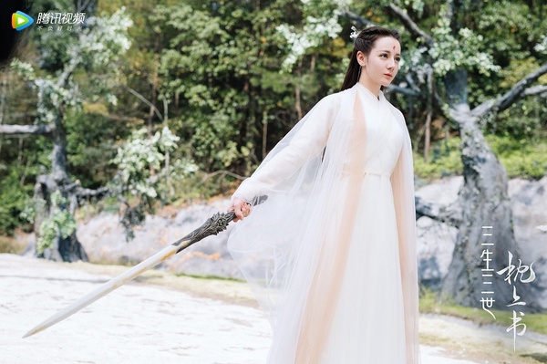 《三生三世枕上書》鳳九大婚造型曝光！劇中12套最美古裝造型，變化更勝《十里桃花》