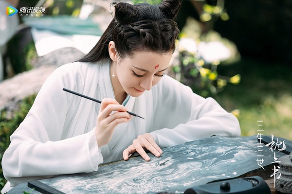 《三生三世枕上書》鳳九大婚造型曝光！劇中12套最美古裝造型，變化更勝《十里桃花》