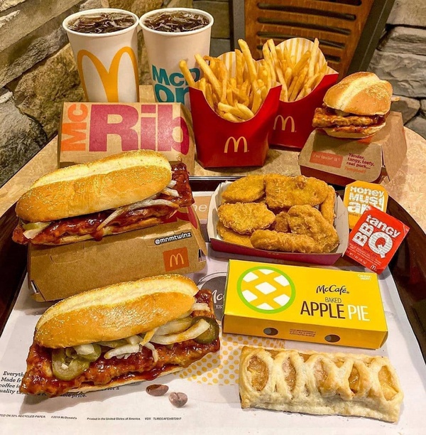 吃這些治好你的大濃爛痘！皮膚科醫師分享12種「抗痘」必吃、必戒食物，改變痘痘體質