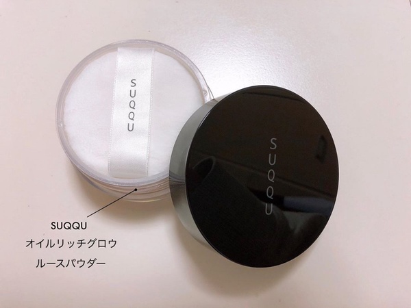 5款「毛孔隱形」蜜粉推薦！超強柔焦效果，一掃撫平肌膚凹洞，全天候不脫妝！