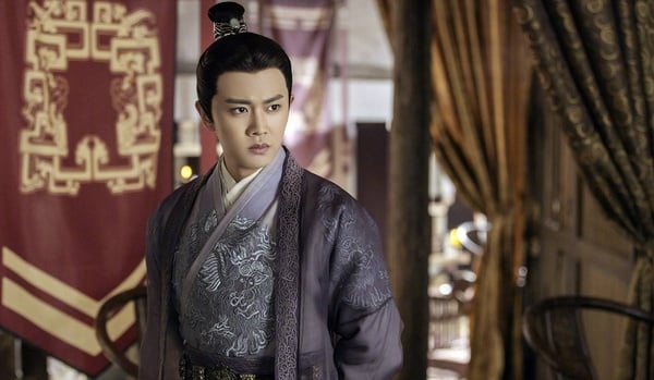 《三生三世枕上書》帝君紫衣成經典!10古裝劇紫衣男神,鄧倫、任嘉倫、肖戰你們Pick誰