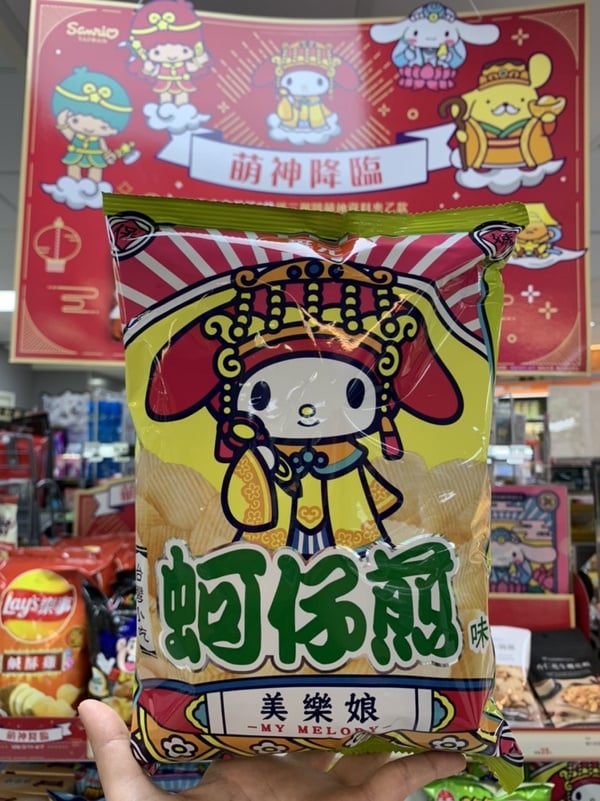 全家「三麗鷗 x 大甲媽祖」超狂聯名！近40款零食還有「三麗鷗神明資料夾」免費送