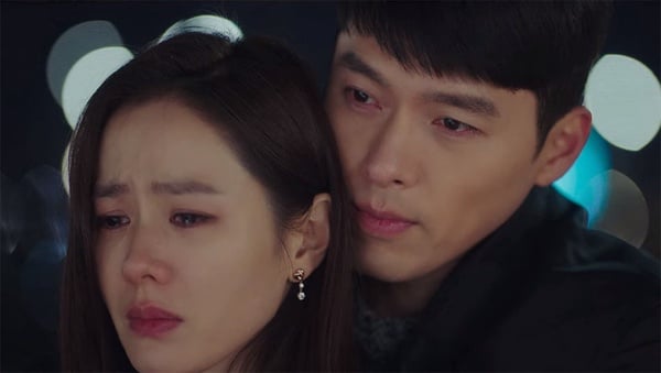 《愛的迫降》孫藝珍流淚根本是仙女！孫藝珍7大唯美哭戲，玄彬中槍&38線離別讓人哭慘！