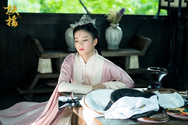 《三生三世枕上書》女配姬蘅無亮點！9位陸劇「沒存在感女二」，《扶搖》楊冪光環太強