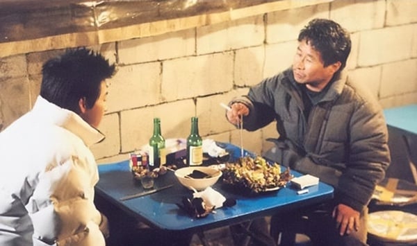 玄彬未上映電影《Shower》珍貴畫面！玄彬從學校趕場也要演，玄彬20歲美少年模樣曝光！