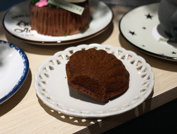 會流餡的「大鼻子摩艾慕斯蛋糕」！新北咖啡廳「敲我Ciao.O」酸度過癮的檸檬塔也超厲害