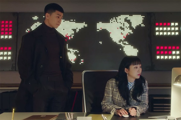 《梨泰院Class》世路認愛以瑞！心疼給抱抱、把秀娥當外人，世路5細節早對以瑞心動啦！