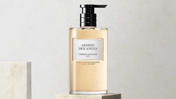 防疫精品國家隊！法國 LVMH 集團投入武漢肺炎防疫，LV精品乾洗手免費發送！
