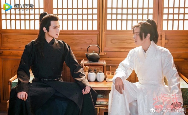 9部陸劇最新劇照&配角！古裝甜寵劇「高顏值」，《花不棄》姊妹篇《小女霓裳》驚見邢恩