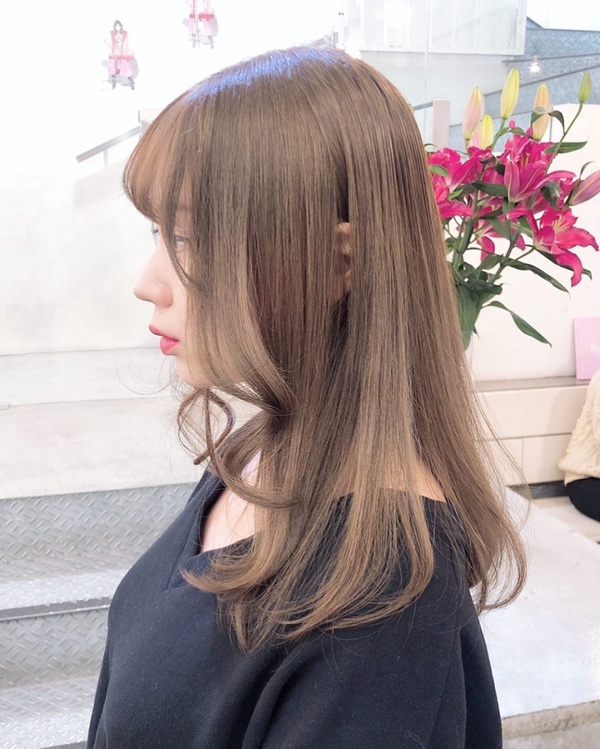 Lisa回歸棕髮色！2020亞麻髮色範本，蜜桃調超夢幻少女、青木棕不挑膚顯白又高級！