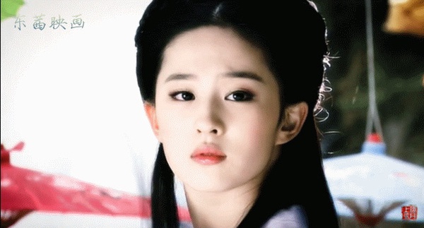 15個「古裝劇裡的名品回頭」！《錦衣之下》任嘉倫眼神讓人懷孕，《東宮》陳星旭好嚇人