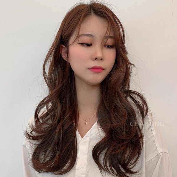 秀智、Krystal捲髮好仙氣！2020捲髮範本，蛋捲髮、氣墊捲髮韓妞超愛，這款髮量少必備