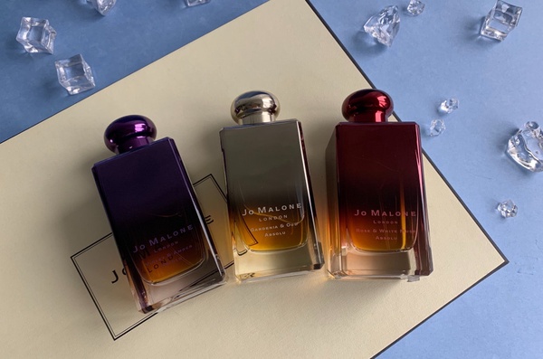 Jo malone「藍風鈴」也推限量包裝！晴空藍紫瓶身質感爆棚，極限量國外已熱賣斷貨！