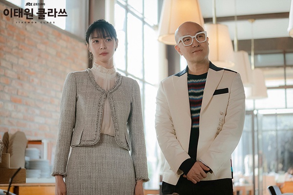 《梨泰院Class》6大爛尾爭議！世路下跪、突然變成戀愛腦，復仇爽片一點也不爽！