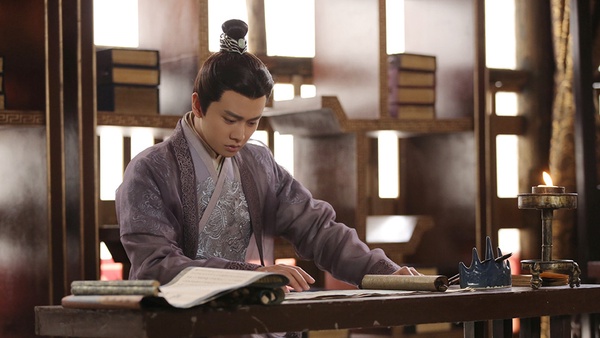 10個陸劇中「神探男主」！胡一天《民國奇探》軟萌，李現臭跩、任嘉倫霸氣，都有天才腦