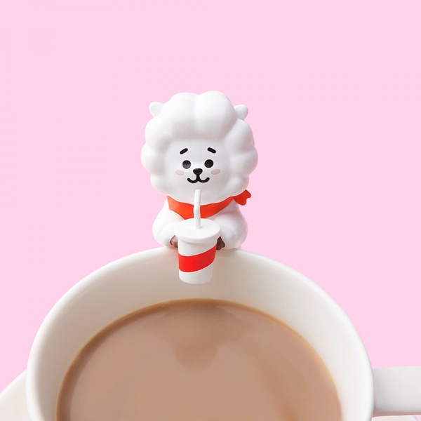 超萌「BT21杯緣子」登場，小小BT21陪你度過每個喝茶時光～加碼趴睡娃娃超可愛上市！