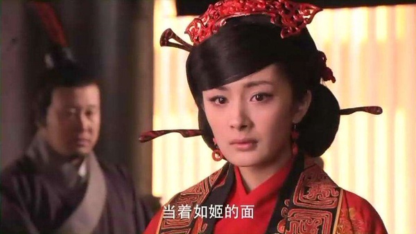 楊冪14個你沒看過的古裝角色！這部清宮劇堪稱顏值顛峰，第八部的造型卻徹底毀了女神