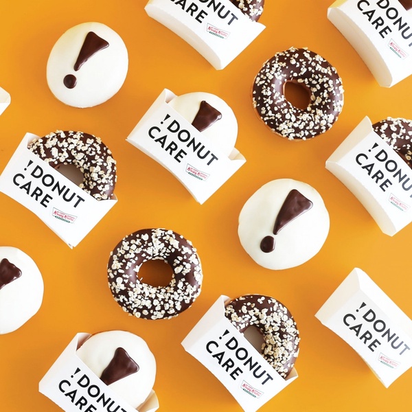 Krispy Kreme超罪惡的爆漿「小雞甜甜圈」！加碼聯名CAFE!N推出「OATLY 燕麥甜甜圈」