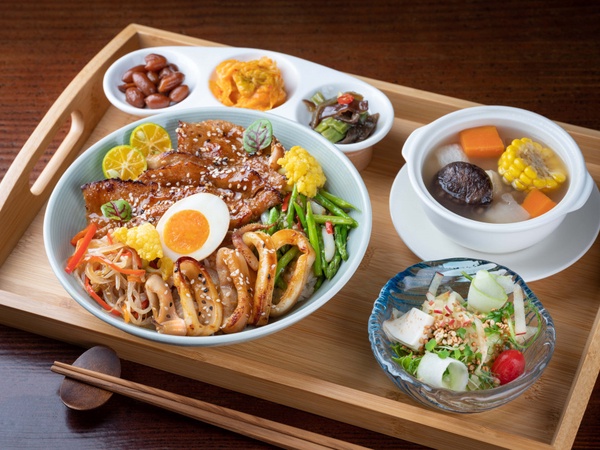 春水堂套餐大升級!春水堂推全新米食套餐,安格斯牛肉丼飯、醬烤松阪豬搭珍奶很可以!