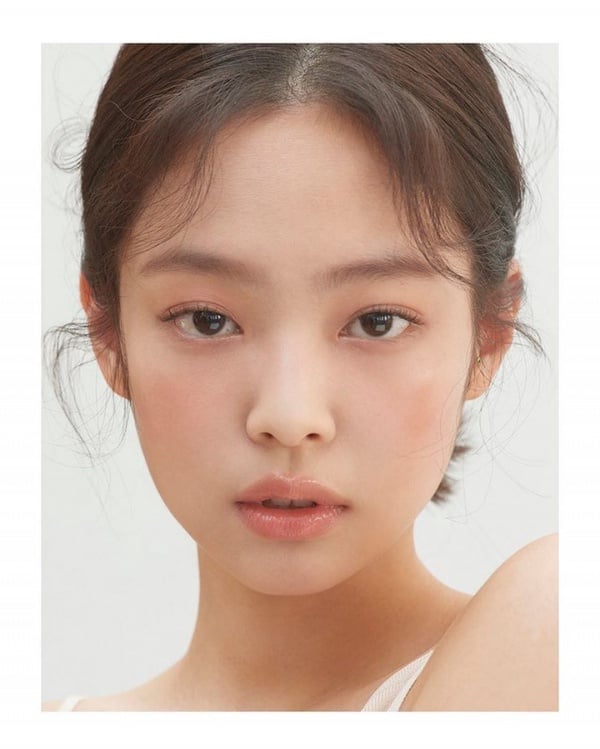 韓國TOP 10整形範本！Irene鼻、潤娥眼最熱門，整形醫師評宋慧喬長相「不退流行」！