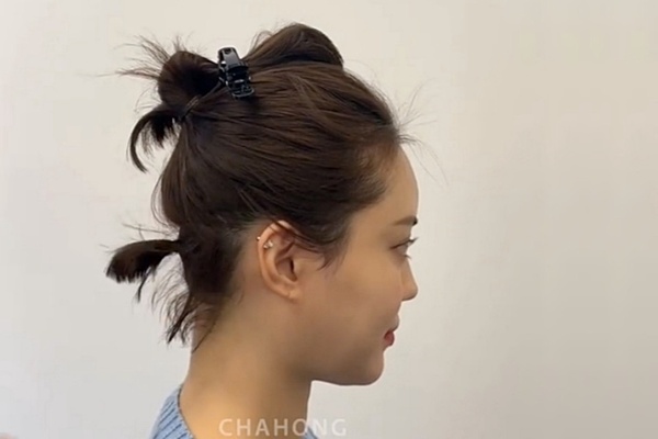 短髮好難綁？韓國髮型師短髮綁馬尾技巧，關鍵「分層綁」，短髮也能綁韓系馬尾、包包頭