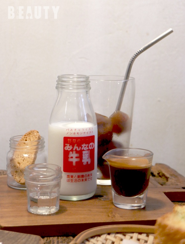 IG超夯的紅豆麻糬丹麥吐司!新北老宅咖啡店「Merci vielle」,經典的咖啡拿鐵也超可愛