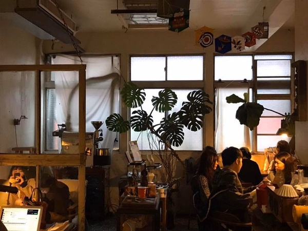 IG超夯的紅豆麻糬丹麥吐司!新北老宅咖啡店「Merci vielle」,經典的咖啡拿鐵也超可愛