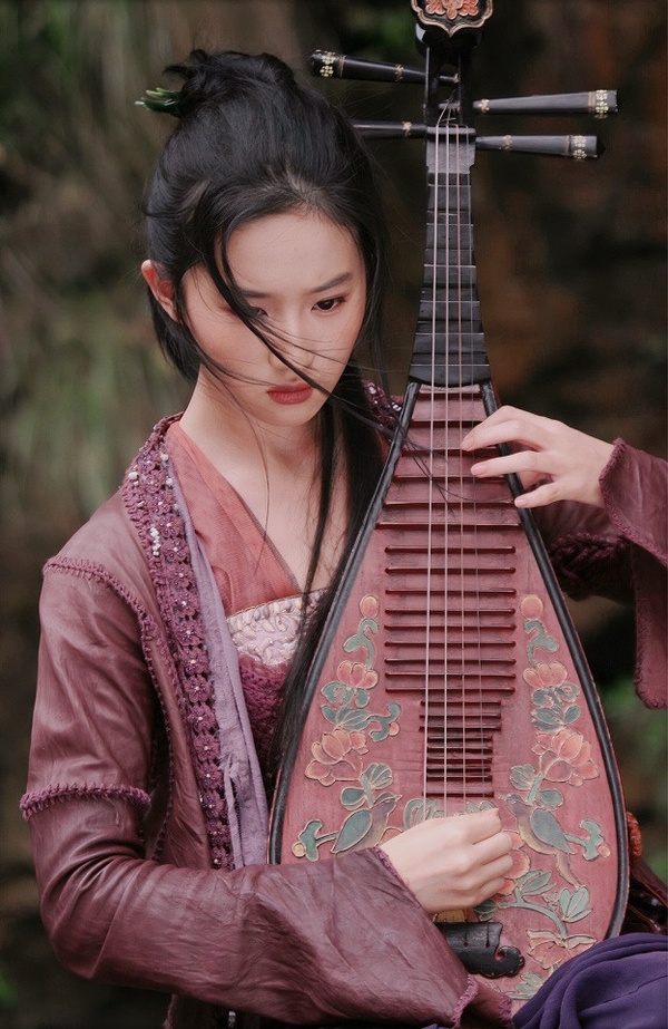 趙麗穎《有翡》新劇照舞刀帥炸!陸劇10個「令人驚艷女殺手」,她被稱為陸版「黑寡婦」