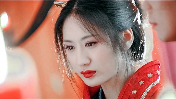 趙麗穎《有翡》新劇照舞刀帥炸！陸劇10個「令人驚艷女殺手」，她被稱為陸版「黑寡婦」