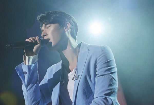 玄彬是改寫《音樂銀行》規則的男人！玄彬<那個男人>擠進1位候補，還創6億韓元下載紀錄