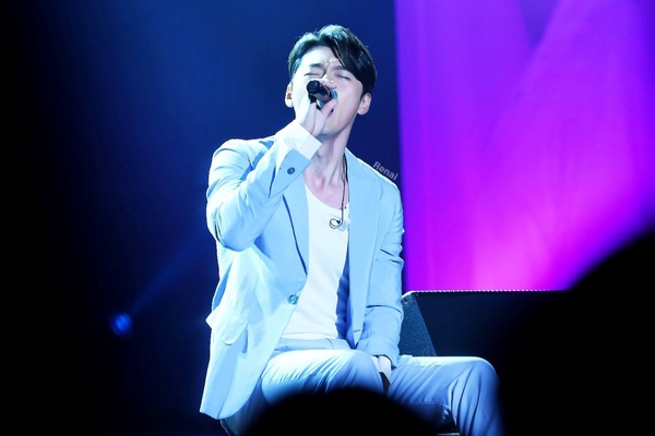玄彬是改寫《音樂銀行》規則的男人！玄彬<那個男人>擠進1位候補，還創6億韓元下載紀錄