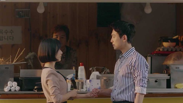 《機智醫生生活》鄭敬淏5大心動Point!遠赴千里陪吃麵,「和哥哥戀愛吧」爆擊少女心!