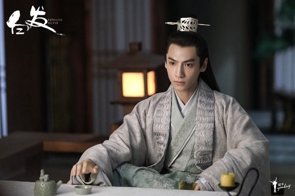 微熱點公布2019年度「愛情劇最熱男演員」TOP 10！鄧倫第十、王一博第五，第一不意外啊