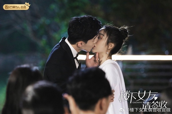 甜劇到底看哪部？近期甜寵劇的口碑榜TOP 9，《小美滿》不是最甜的，這部首集就吻上啦
