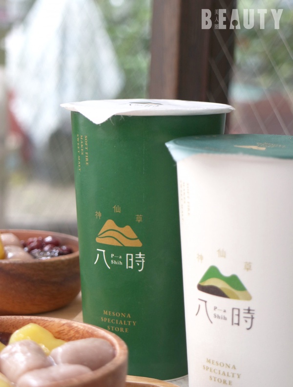 台中排隊名店「八時神仙草」來台北囉！超大芋圓＆地瓜圓，加上滑嫩仙草認真很可以