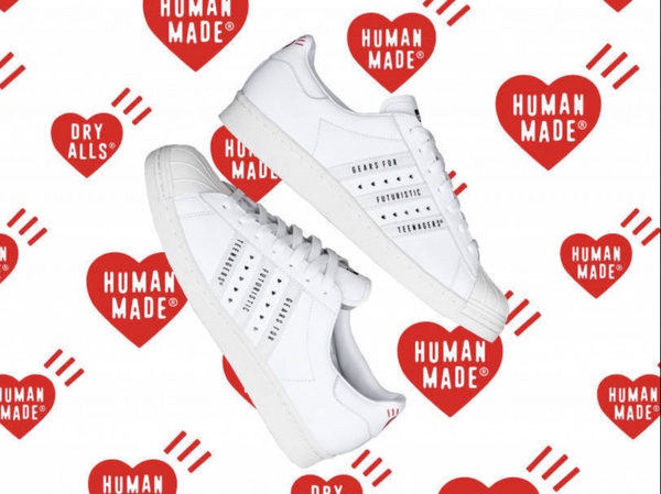 adidas Originals X Human Made推出聯名鞋款，黑白配色+愛心元素，百搭又可愛～