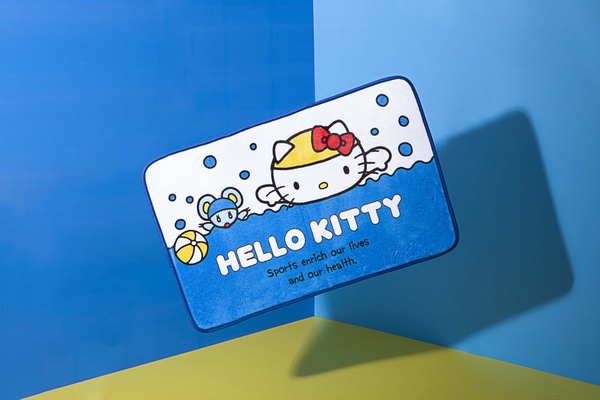 HELLO KITTY出沒生活工場！生活工場X三麗鷗推「運動HELLO KITTY」，游泳Kitty浴巾必收
