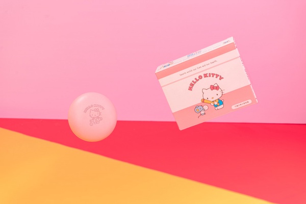 HELLO KITTY出沒生活工場！生活工場X三麗鷗推「運動HELLO KITTY」，游泳Kitty浴巾必收
