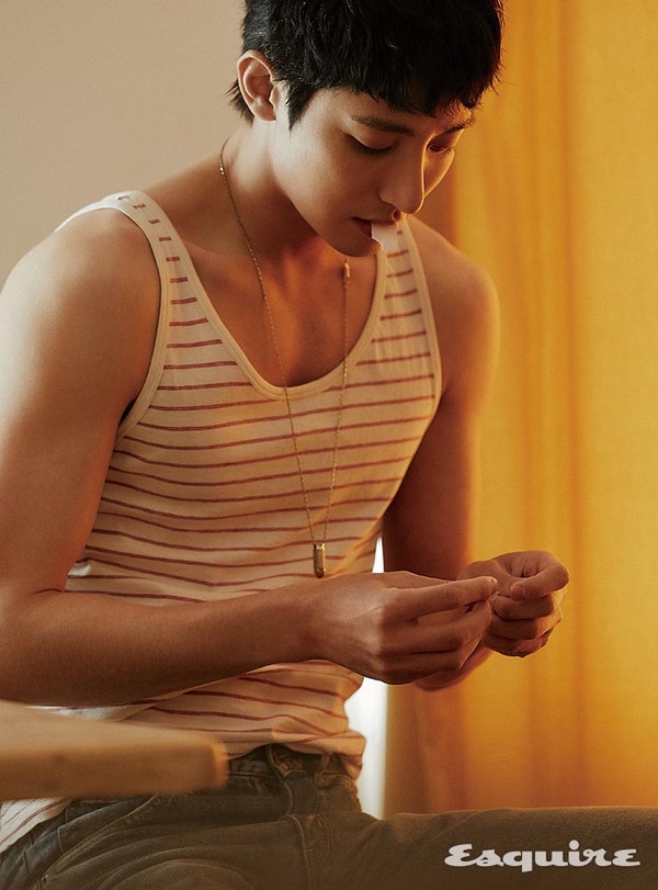 《Born Again》張基龍X李洙赫新畫報公開!慵懶靠肩超養眼,網喊:「不需要女主了」!