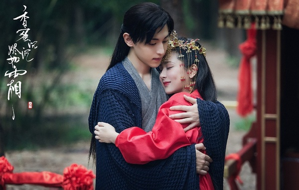 《親愛的,熱愛的》楊紫&李現拍婚紗!楊紫9個「陸劇嫁衣造型」,第八個是最驚悚黑歷史