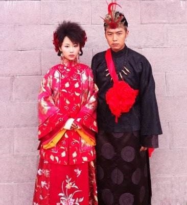 《親愛的,熱愛的》楊紫&李現拍婚紗!楊紫9個「陸劇嫁衣造型」,第八個是最驚悚黑歷史